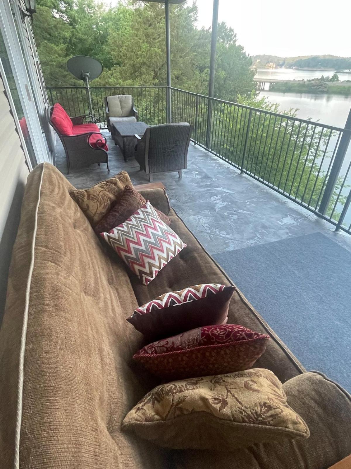 Brooklynn'S Bay, Elegant Lakefront Condo Retreat Hot Springs Eksteriør billede